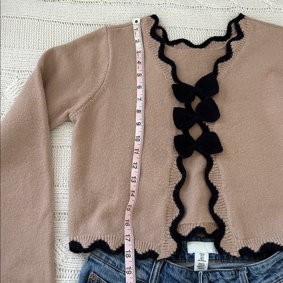 Commence bow cropped sweater - Picture 4 of 9